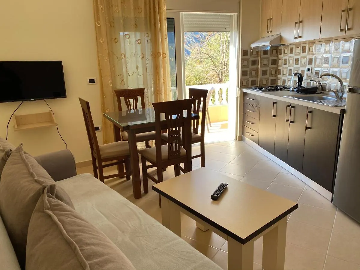 Apartahotel OniRana Apartments Borsh