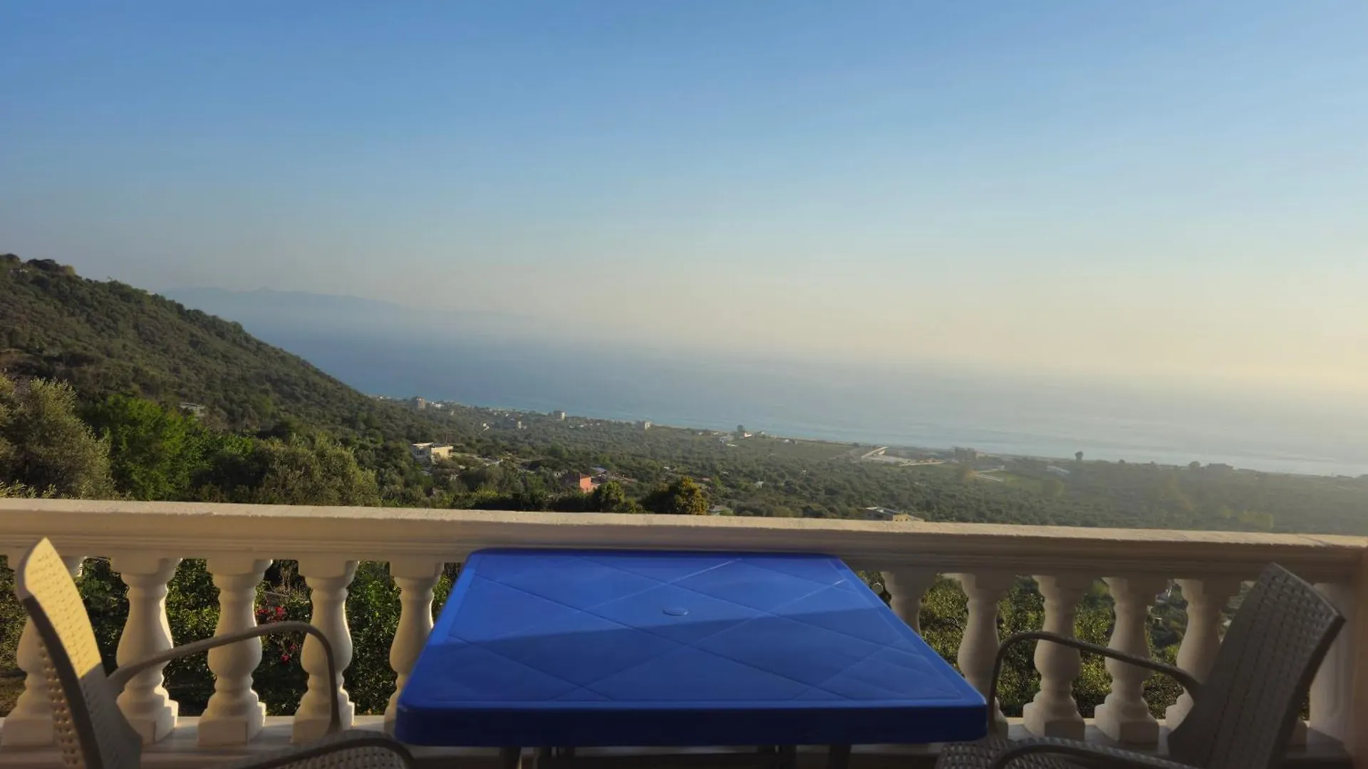 OniRana Apartments Borsh Apartahotel