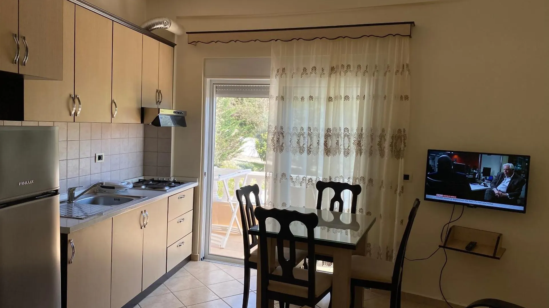 Apartahotel OniRana Apartments Borsh Albania