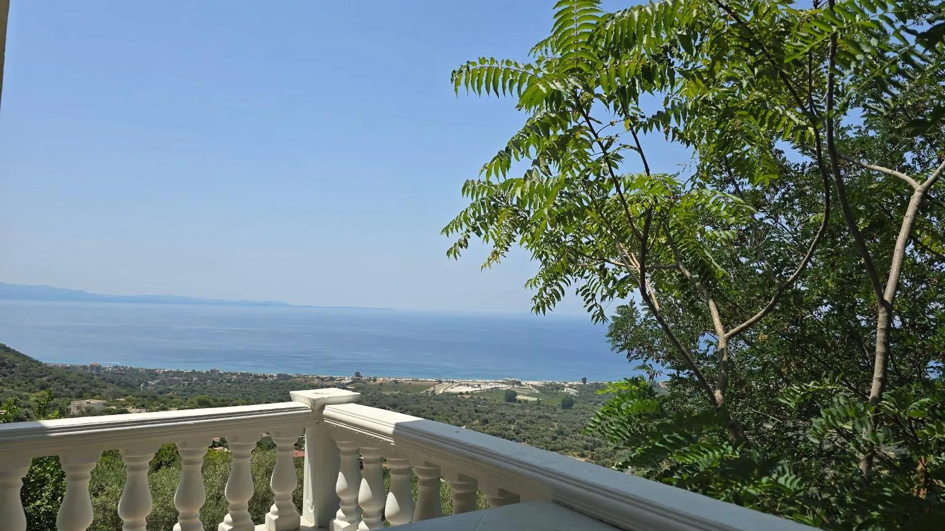 Apartahotel OniRana Apartments Borsh
